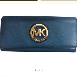 Michael kors wallet